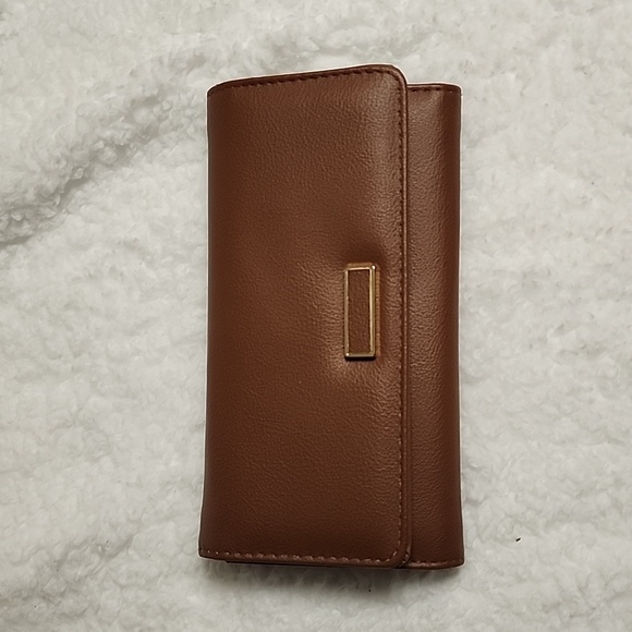 DB Dillen Brown Leather Shoulderbag, Cosmetic Purse, DB Emboss Key Fob - Picture 6 of 6